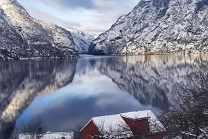 Sognefjord in a nutshell vintertur -Vinter ved Aurlandsfjorden 