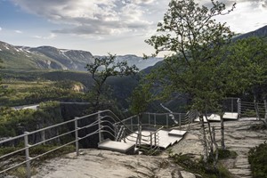 Hardangerfjord in a nutshell