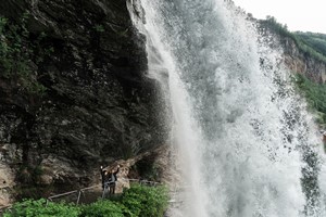 Wasserfall Steinsdalsfossen in Norheimsund - Hardanger, Norwegen