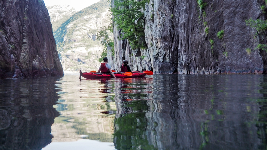 Kayak tour on the Lysefjord