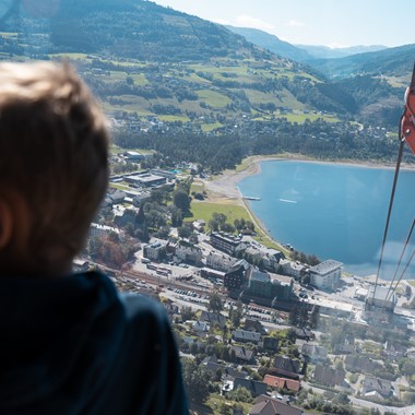 Panoramautsikt fra Hangursfjellet på Opplev Voss turen fra Fjord Tours