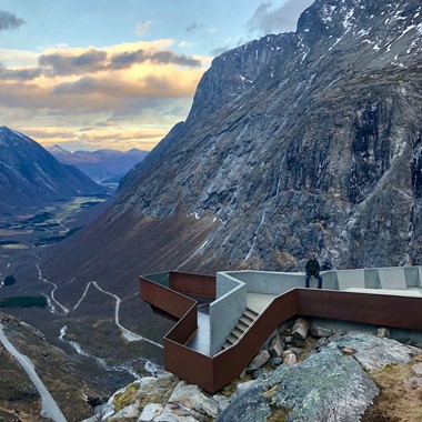 Descubre Trollstigen con Fjord Tours en el tour por el fiordo de Geiranger, Patrimonio de la Humanidad de la Unesco, y Trollstigen - Åndalsnes, Noruega
