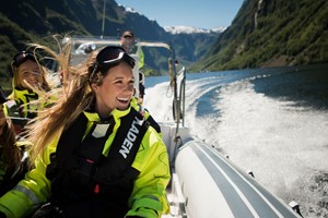Erleben Sie die Heritage Fjord Safari auf dem Norway in a nutshell® tour von Fjord Tours