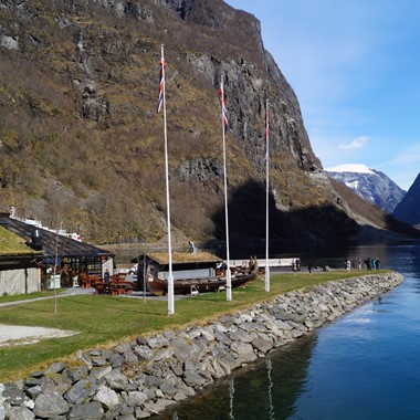 Experience Flåmsbana on the famous Norway in a nutshell® tour by Fjord Tours