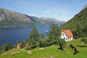 Lysefjord cruise & fjelltur til Flørli