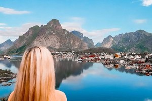 Montañas árticas y pintorescos pueblos de pescadores - Islas Lofoten in a nutshell - Noruega