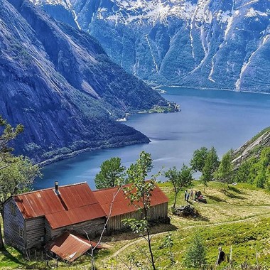 Mountain farm in Hardanger - Hardangerfjord in a nutshell, Eidfjord, Norway