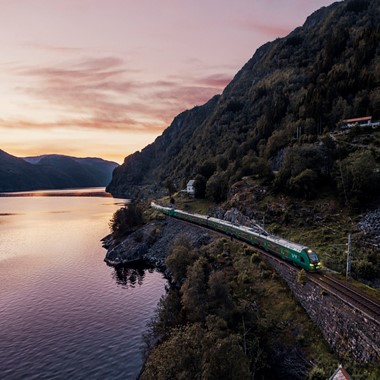 Die Bergenbahn zwischen Oslo und Bergen - Sognefjorden in a nutshell von Fjord Tours