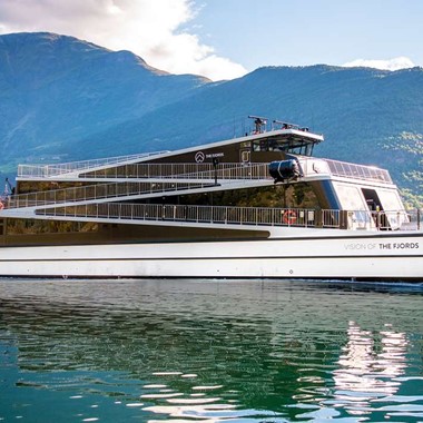 Fjord cruise på Hardangerfjorden fra Odda til Lofthus - Hardanger & Rosendal tur, Fjord Tours