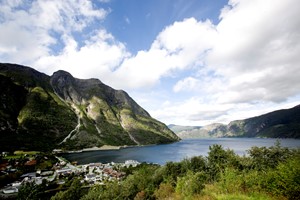 Hardangerfjord in a nutshell - Eidfjord, Norwegen