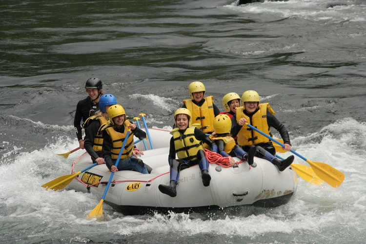 Family Rafting in Voss