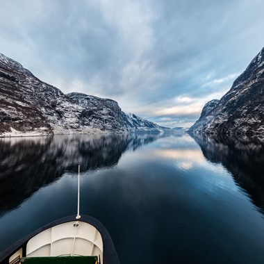 Fjordkreuzfahrt auf dem Nærøyfjord  - Norway in a nutshell® Wintertour - Flåm, Norwegen