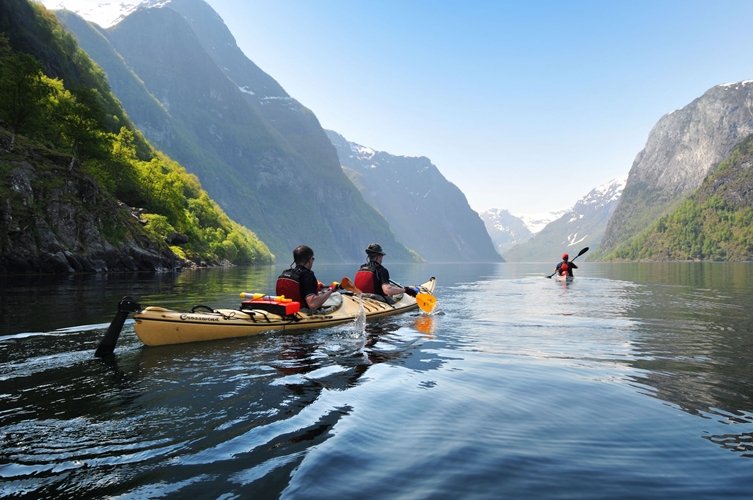 Kayaking in Flåm